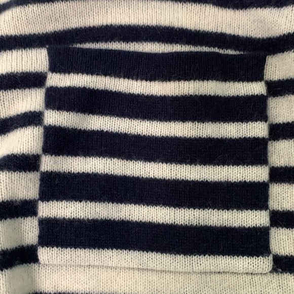 Banana Republic Cashmere Navy & White Striped Sweater - Picture 4 of 7